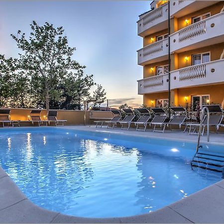 Aparthotel Zaton Затон Экстерьер фото