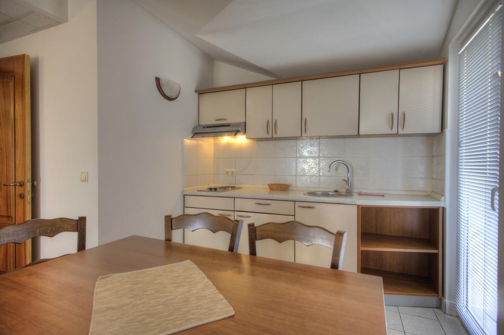 Aparthotel Zaton Затон Экстерьер фото