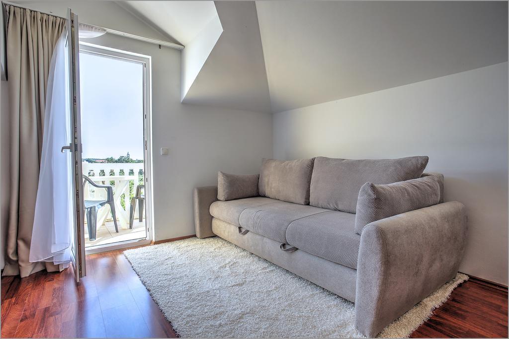 Aparthotel Zaton Затон Экстерьер фото