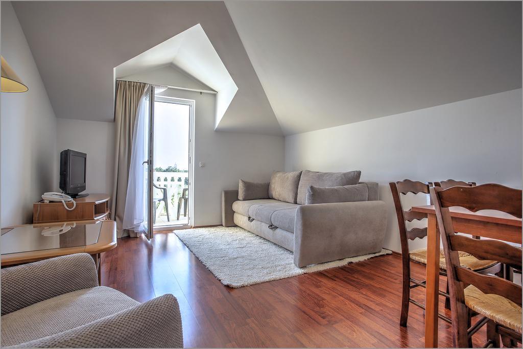 Aparthotel Zaton Затон Экстерьер фото