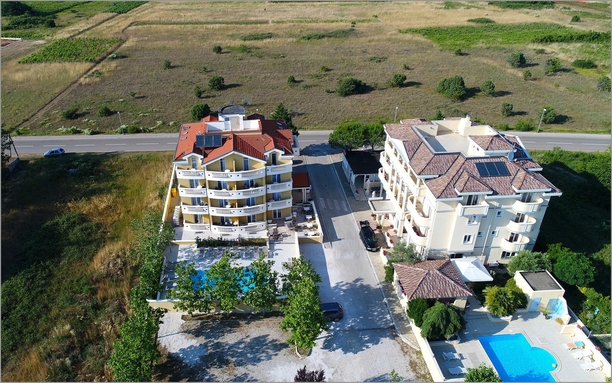 Aparthotel Zaton Затон Экстерьер фото